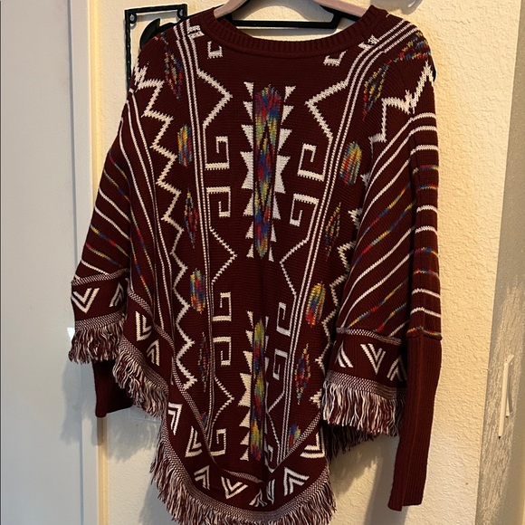 Aztec Patterned Knit Poncho with sleeves- Burgundy - Picture 1 of 2
